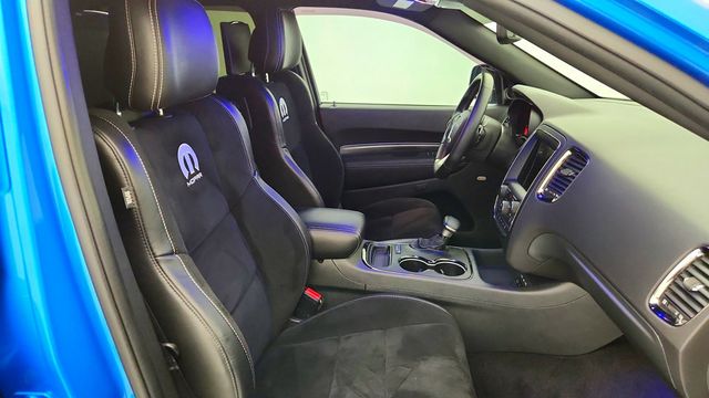 2018 Dodge Durango SRT AWD w/ Mopar '18 Group, Tech Group, Rear DVD & Sunroof - 23092900 - 32