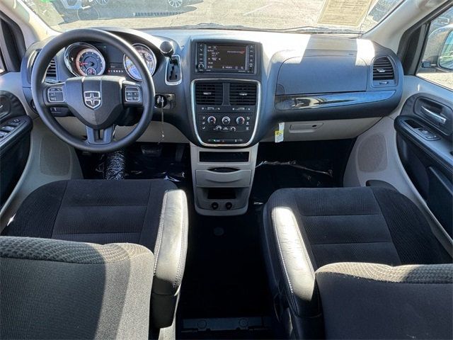 2018 Dodge Grand Caravan SE - 22201616 - 24