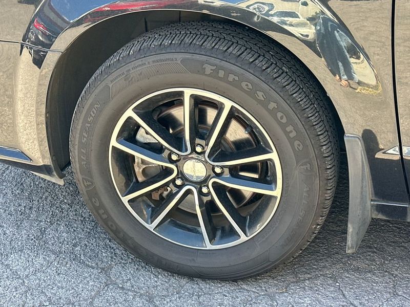 2018 Dodge Grand Caravan SE Plus Wagon - 23052151 - 11