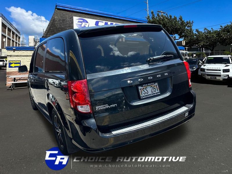 2018 Dodge Grand Caravan SE Plus Wagon - 23052151 - 4