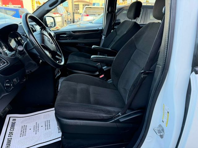 2018 Dodge Grand Caravan SE Plus Wagon - 22948182 - 1