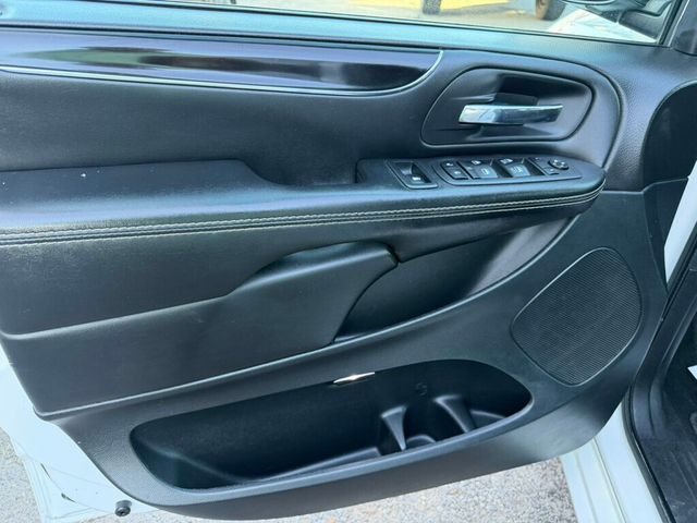 2018 Dodge Grand Caravan SE Plus Wagon - 22948182 - 19