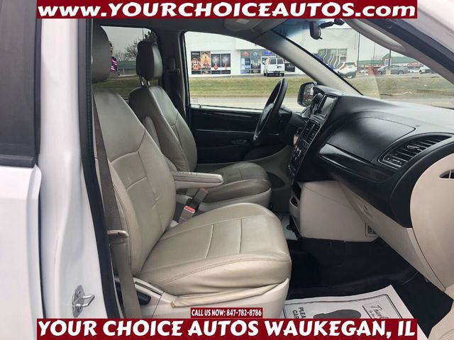 2018 Dodge Grand Caravan SE Plus Wagon - 21709093 - 19