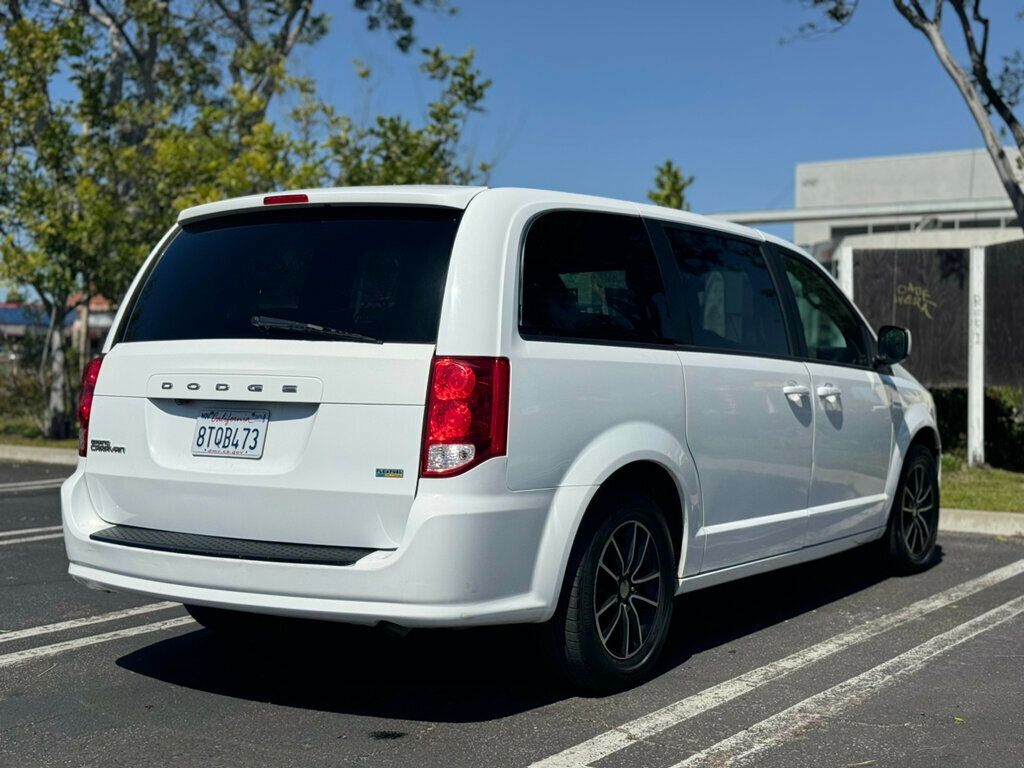 2018 Dodge Grand Caravan SE photo 5