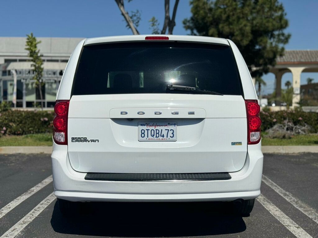 2018 Dodge Grand Caravan SE photo 6