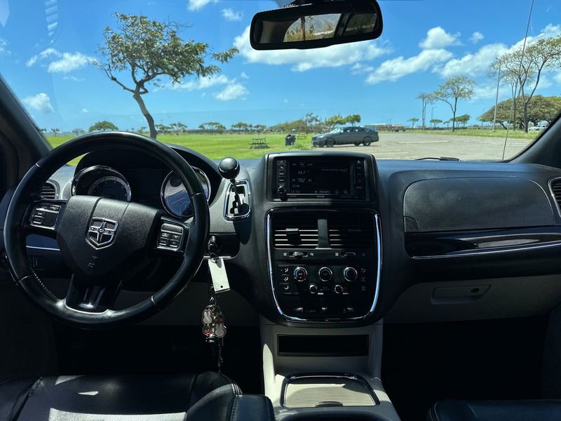 2018 Dodge Grand Caravan SXT Wagon - 23006660 - 13