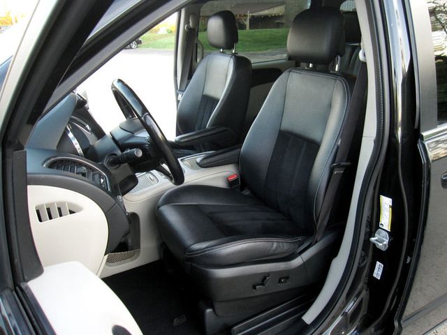 2018 Dodge Grand Caravan SXT Wagon - 23014465 - 17