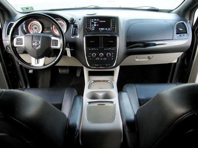 2018 Dodge Grand Caravan SXT Wagon - 23014465 - 19