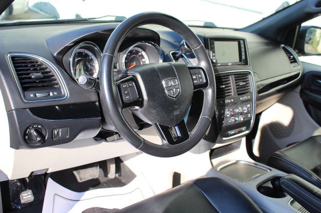 2018 Dodge Grand Caravan SXT Wagon - 22901699 - 11