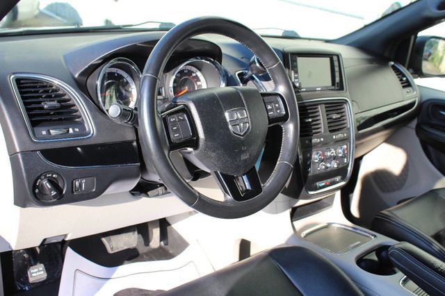 2018 Dodge Grand Caravan SXT Wagon - 22901699 - 11