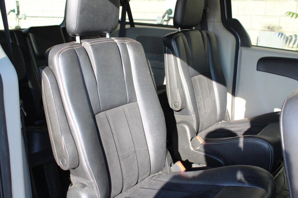 2018 Dodge Grand Caravan SXT Wagon - 22901699 - 15