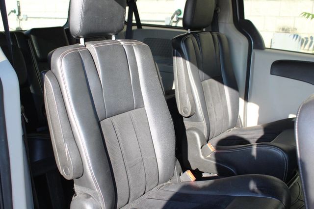 2018 Dodge Grand Caravan SXT Wagon - 22901699 - 15