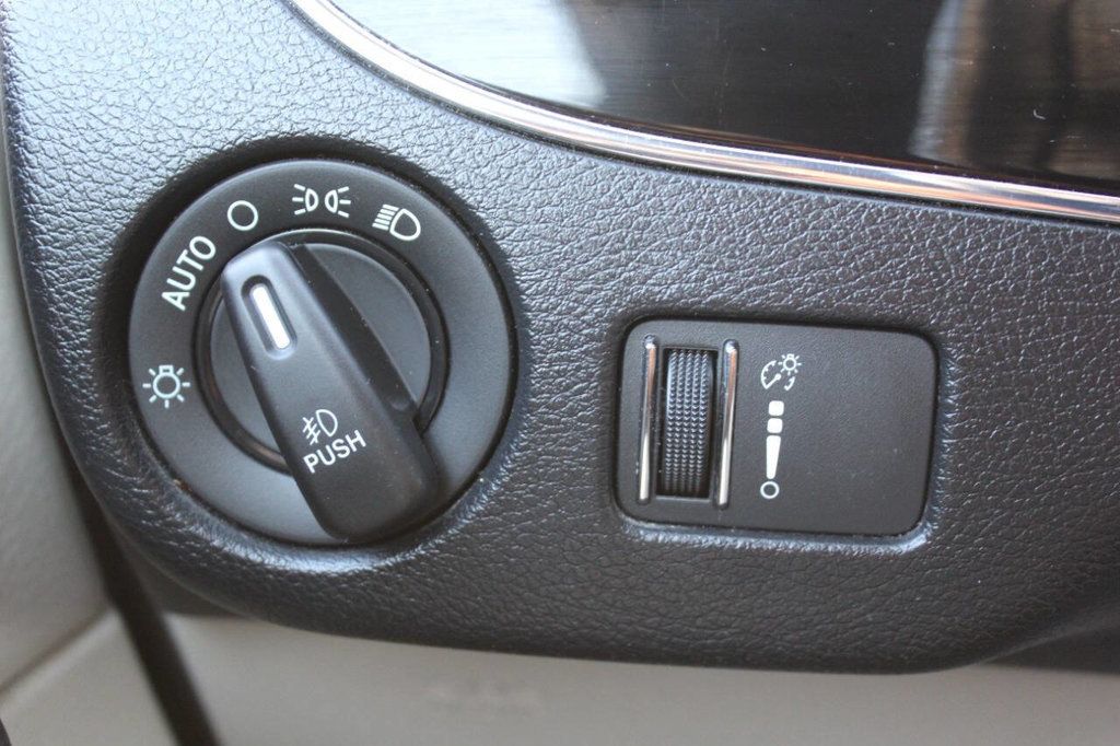2018 Dodge Grand Caravan SXT Wagon - 22901699 - 27