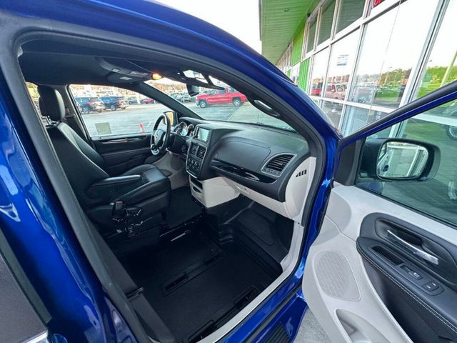 2018 Dodge Grand Caravan SXT Wagon - 22953803 - 18