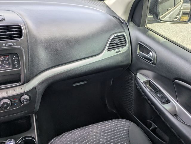 2018 Dodge Journey SE FWD - 22983458 - 17