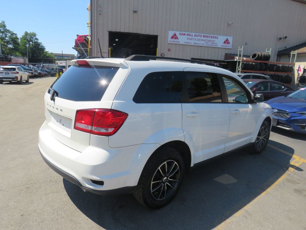 Dodge Journey photo 4