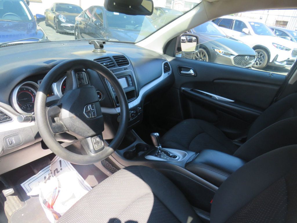 Dodge Journey photo 8