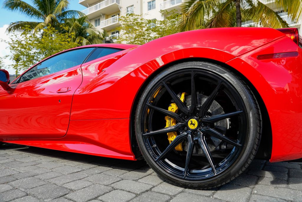 2018 Ferrari 488 GTB Coupe - 22967341 - 17