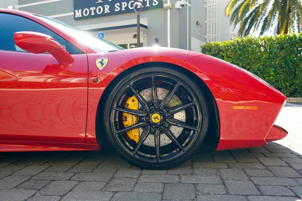 2018 Ferrari 488 GTB Coupe - 22967341 - 33