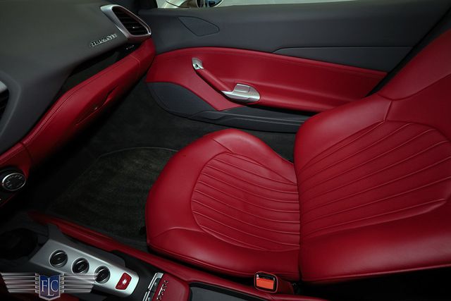 2018 Ferrari 488 GTB Coupe - 22986493 - 23