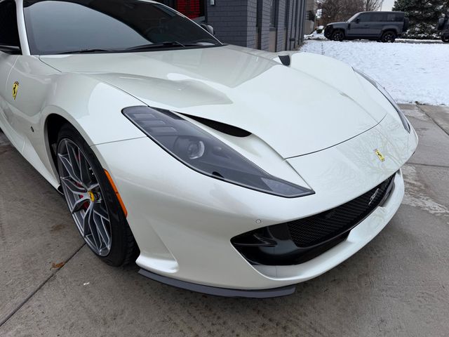 2018 Ferrari 812 Superfast BIANCO FUJI ONLY 2,000 MILES HIGH MSRP RARE SPEC - 22932333 - 1