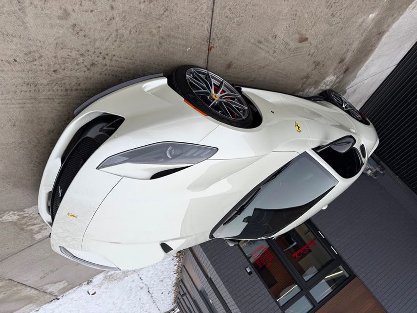 2018 Ferrari 812 Superfast BIANCO FUJI ONLY 2,000 MILES HIGH MSRP RARE SPEC - 22932333 - 19