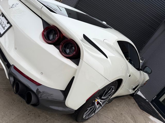 2018 Ferrari 812 Superfast BIANCO FUJI ONLY 2,000 MILES HIGH MSRP RARE SPEC - 22932333 - 27
