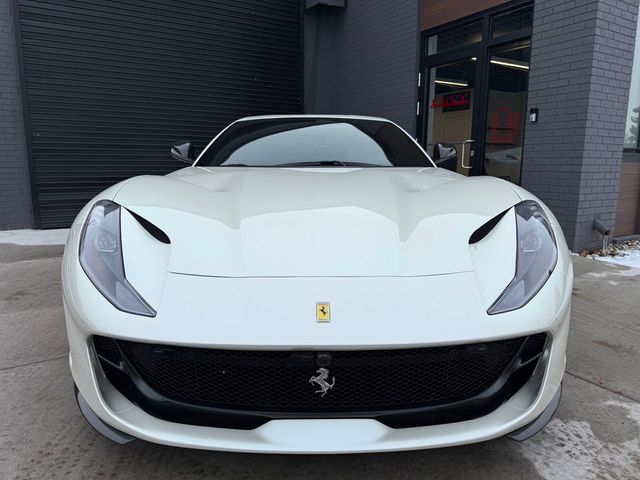 2018 Ferrari 812 Superfast BIANCO FUJI ONLY 2,000 MILES HIGH MSRP RARE SPEC - 22932333 - 2