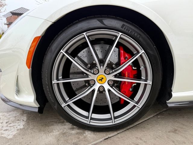 2018 Ferrari 812 Superfast BIANCO FUJI ONLY 2,000 MILES HIGH MSRP RARE SPEC - 22932333 - 32