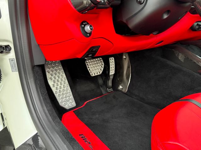 2018 Ferrari 812 Superfast BIANCO FUJI ONLY 2,000 MILES HIGH MSRP RARE SPEC - 22932333 - 37