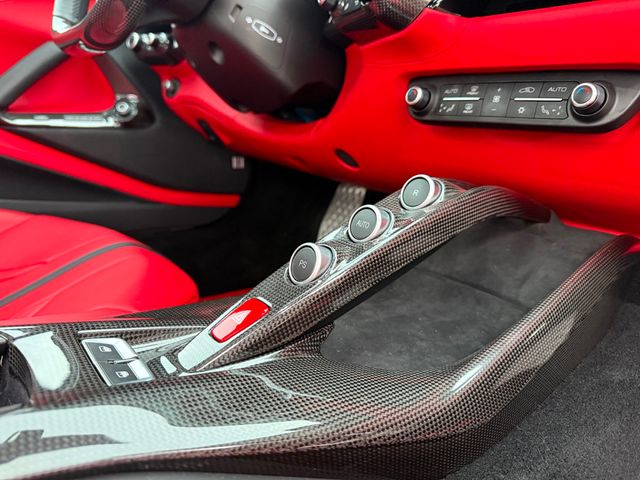 2018 Ferrari 812 Superfast BIANCO FUJI ONLY 2,000 MILES HIGH MSRP RARE SPEC - 22932333 - 52