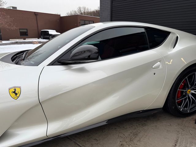 2018 Ferrari 812 Superfast BIANCO FUJI ONLY 2,000 MILES HIGH MSRP RARE SPEC - 22932333 - 5