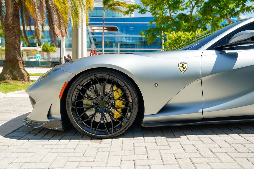 2018 Ferrari 812 Superfast Coupe - 23027154 - 11