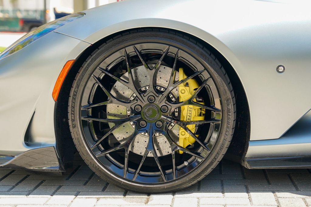 2018 Ferrari 812 Superfast Coupe - 23027154 - 12