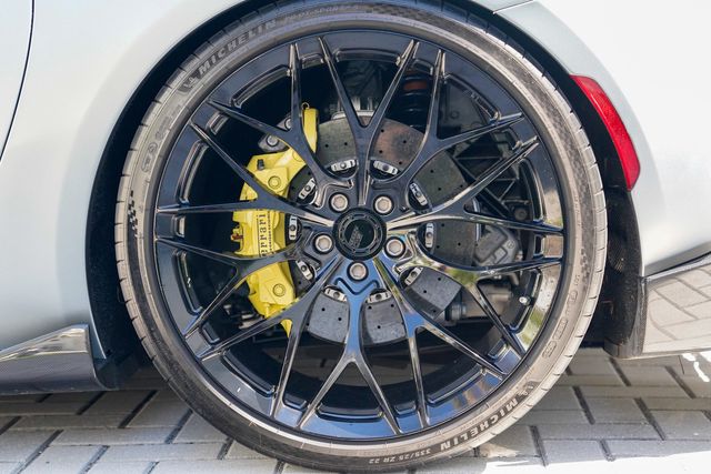 2018 Ferrari 812 Superfast Coupe - 23027154 - 15