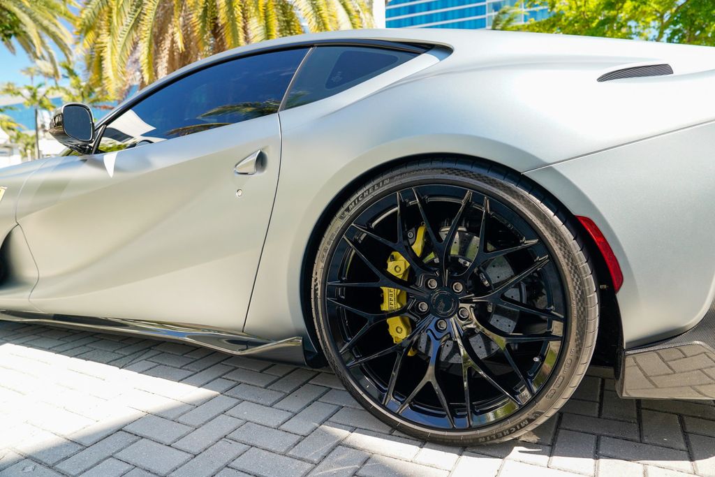 2018 Ferrari 812 Superfast Coupe - 23027154 - 17