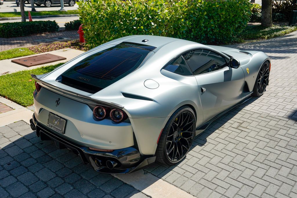 2018 Ferrari 812 Superfast Coupe - 23027154 - 25
