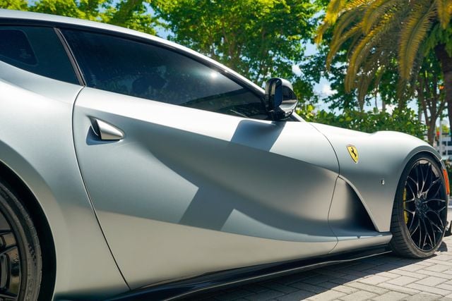 2018 Ferrari 812 Superfast Coupe - 23027154 - 26