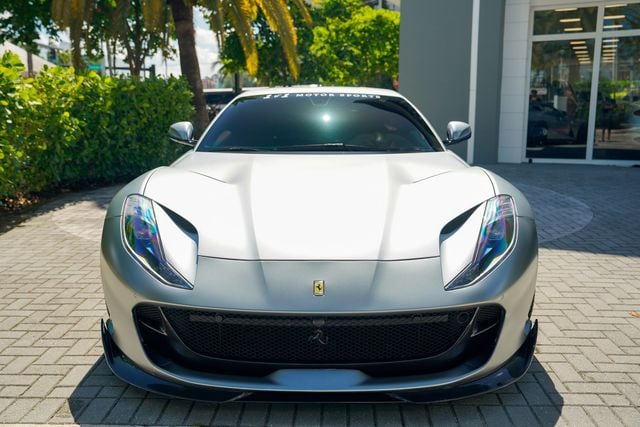 2018 Ferrari 812 Superfast Coupe - 23027154 - 3