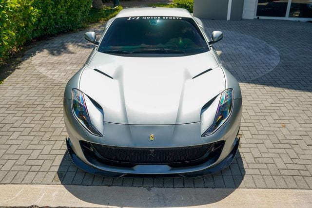 2018 Ferrari 812 Superfast Coupe - 23027154 - 4