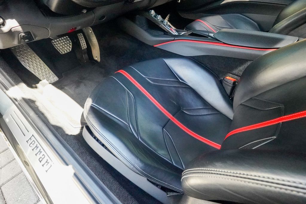 2018 Ferrari 812 Superfast Coupe - 23027154 - 53