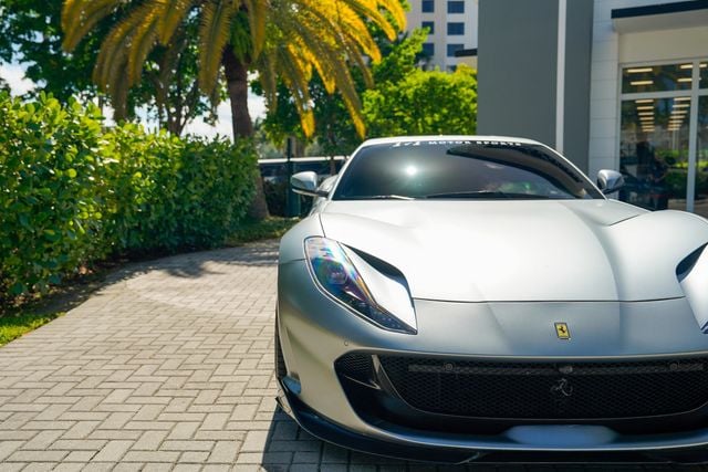 2018 Ferrari 812 Superfast Coupe - 23027154 - 5