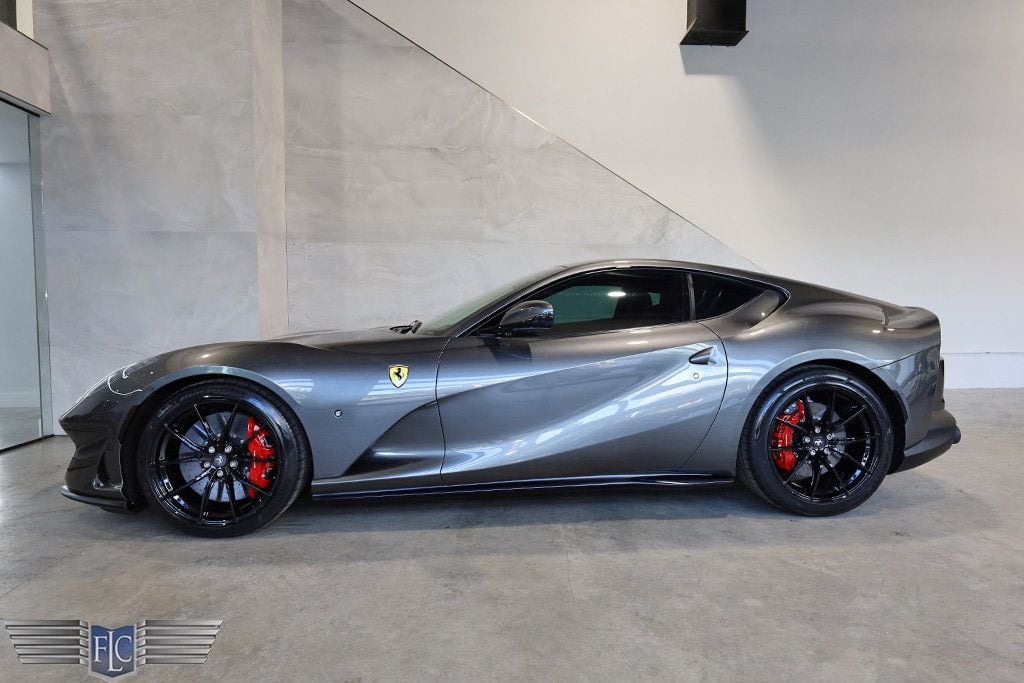 2018 Ferrari 812 Superfast Coupe - 22772285 - 1