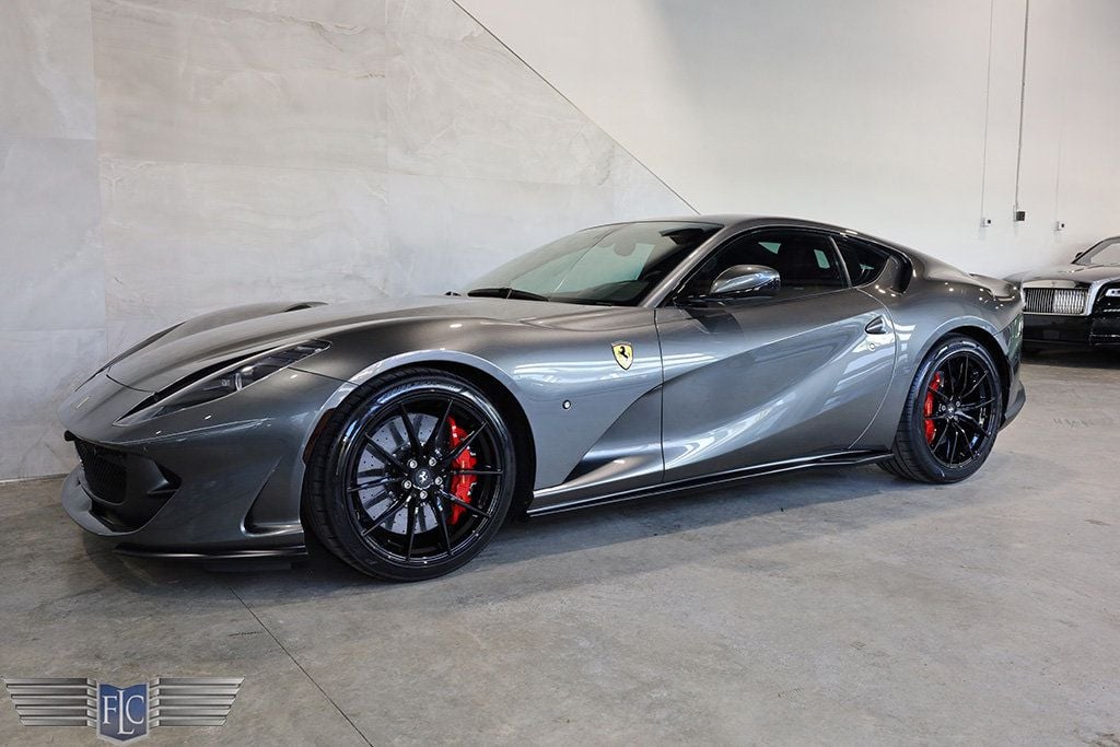 2018 Ferrari 812 Superfast Coupe - 22772285 - 3