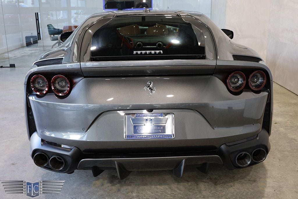 2018 Ferrari 812 Superfast Coupe - 22772285 - 7