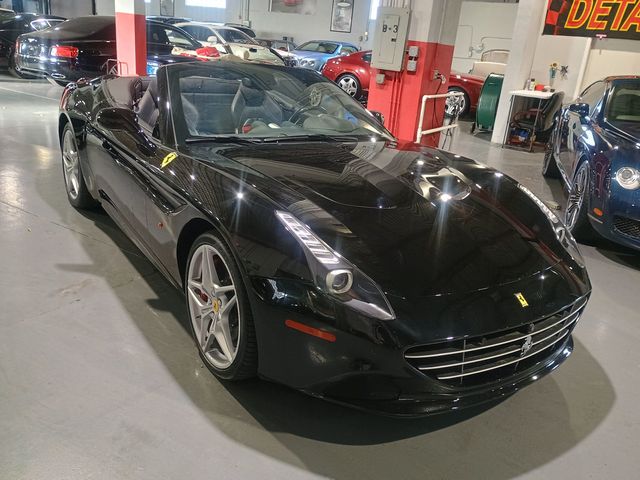 2018 Ferrari California T Convertible Clean Carfax - 22976702 - 9