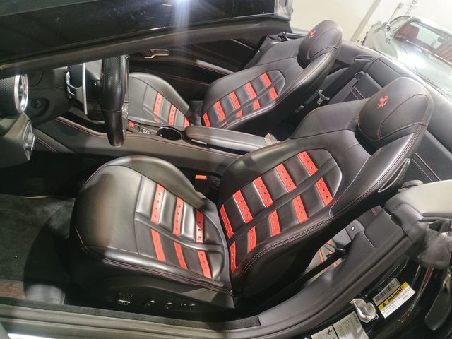 2018 Ferrari California T Convertible Clean Carfax - 22976702 - 15