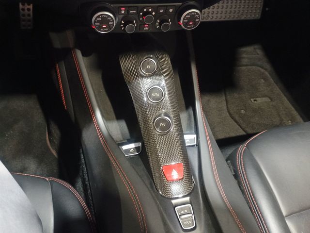 2018 Ferrari California T Convertible Clean Carfax - 22976702 - 26