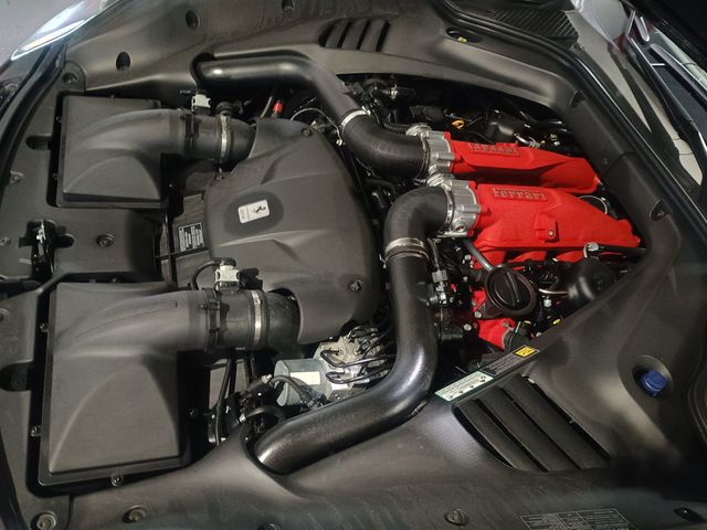 2018 Ferrari California T Convertible Clean Carfax - 22976702 - 44