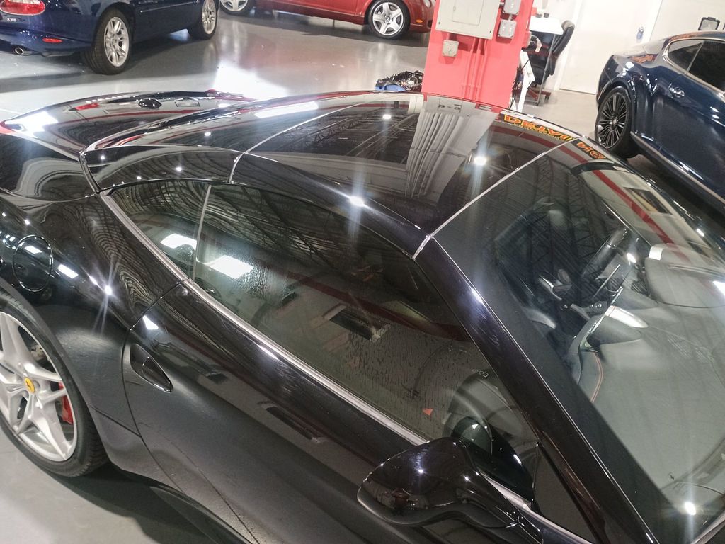 2018 Ferrari California T Convertible Clean Carfax - 22976702 - 50